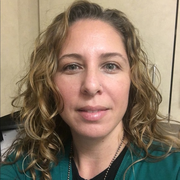 Meet your Posher, Rebecca - Picture 1 of 1